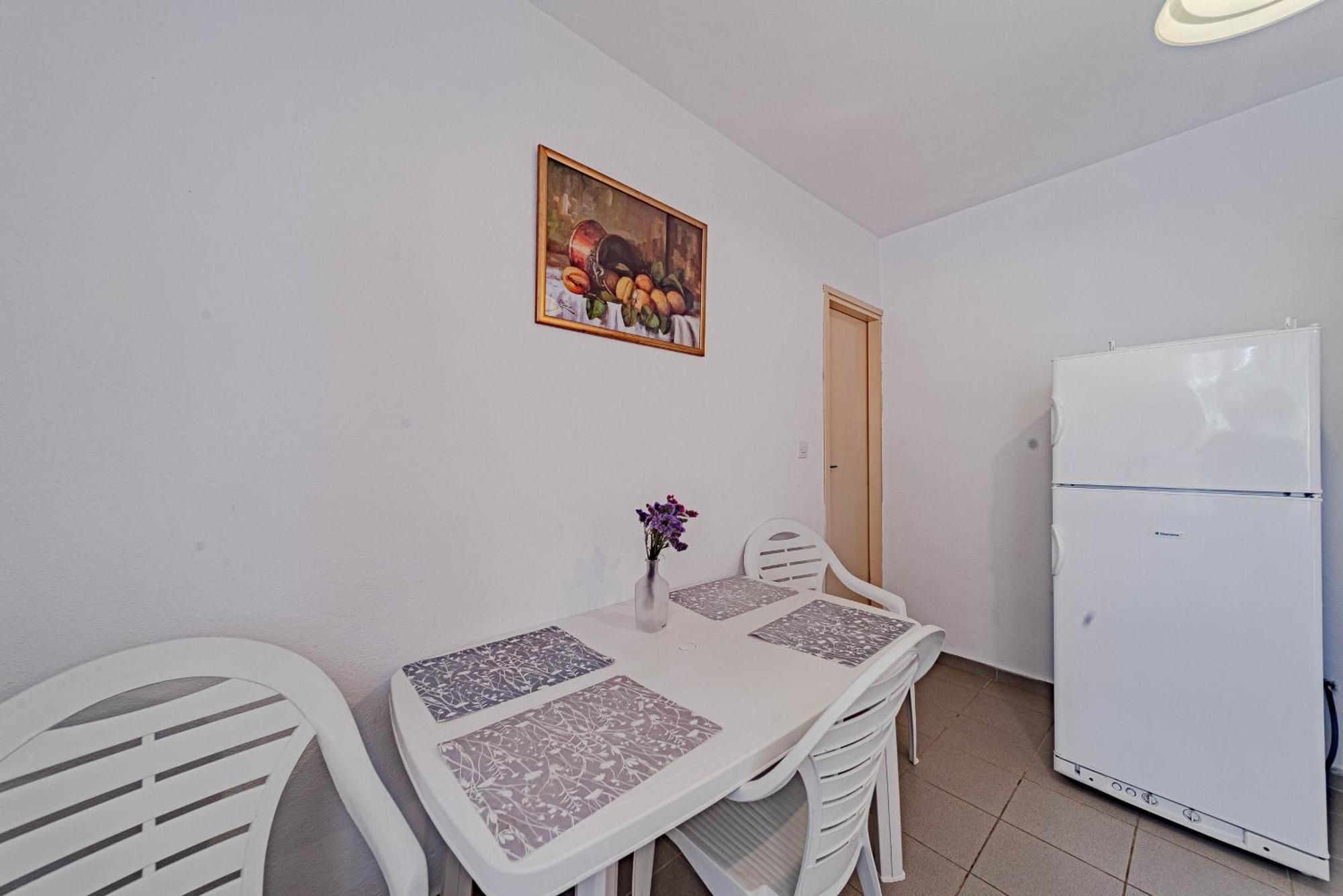 לומבארדה Seaside House For Families With Children Cove Rasohatica, Korcula - 4386 חדר תמונה